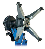 The large clamping range of the monty 5800 series makes it capable of handling a wide variety of wheel and tire assemblies.